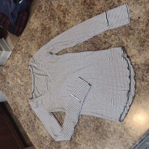 American Eagle Outfitters black white stripes v neck super stretchy sweater med